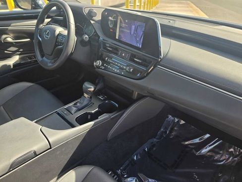 Certified 2024 Lexus ES 350 w/ Accessory Package (Z1) FWD image 11