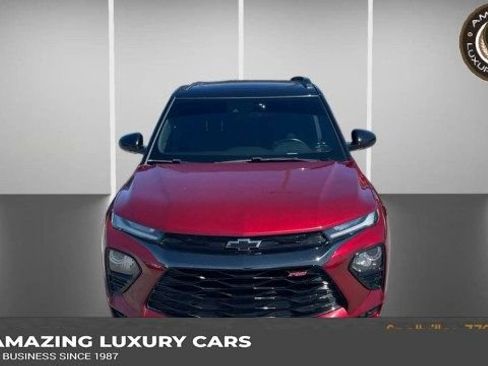 Used 2022 Chevrolet TrailBlazer RS w/ Sun and Liftgate Package FWD image 1