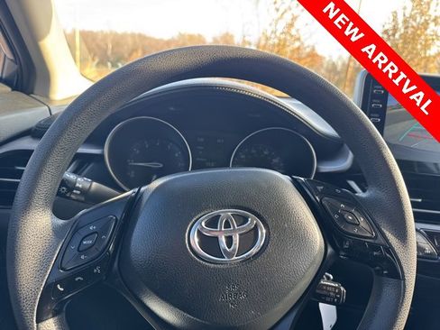 Used 2021 Toyota C-HR LE image 15