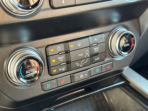 Used 2021 Ford F250 Platinum w/ FX4 Off-Road Package image 22