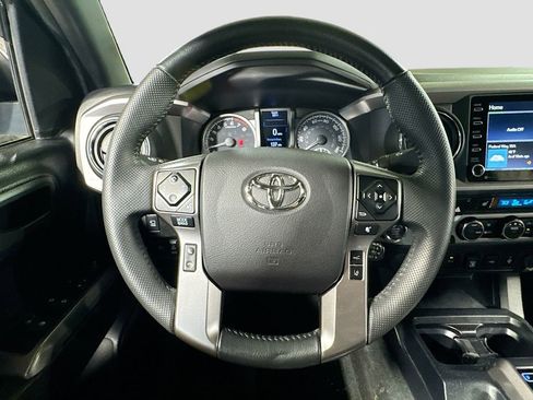 Used 2022 Toyota Tacoma Limited AWD/4WD image 17