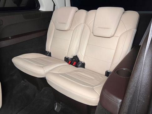 Used 2017 Mercedes-Benz GLS 550 4MATIC image 19