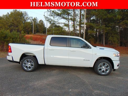 New 2026 RAM 1500 Big Horn AWD/4WD image 16