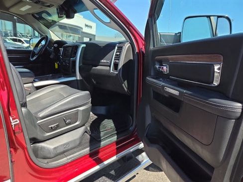 Used 2018 RAM 3500 Laramie image 13