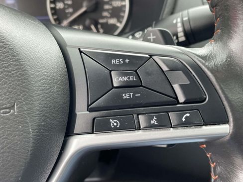 Used 2022 Nissan Altima 2.5 SR w/ Midnight Edition Package FWD image 18