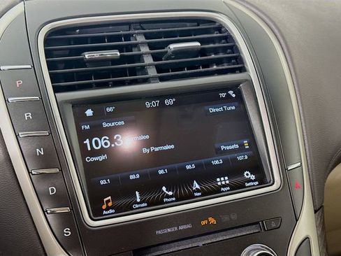 Used 2017 Lincoln MKX Select w/ Select Plus Package image 18