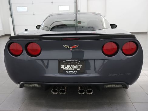 Used 2010 Chevrolet Corvette Coupe w/ 1LT RWD image 23