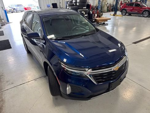 Used 2022 Chevrolet Equinox LT w/ LPO, Floor Liner Package FWD image 30