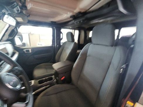 New 2025 Jeep Gladiator Sport image 24