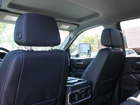 Used 2021 Chevrolet Silverado 1500 LTZ w/ Technology Package image 38