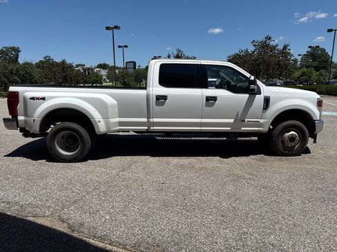 Used 2022 Ford F350 XLT AWD/4WD image 11