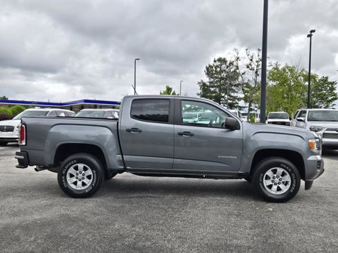 Used 2019 GMC Canyon 2WD Crew Cab w/ Convenience Package image 6