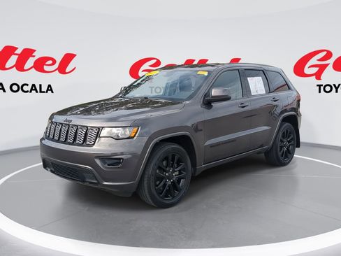 Used 2021 Jeep Grand Cherokee Laredo X image 1