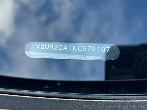 Used 2019 Volkswagen Atlas SE image 2