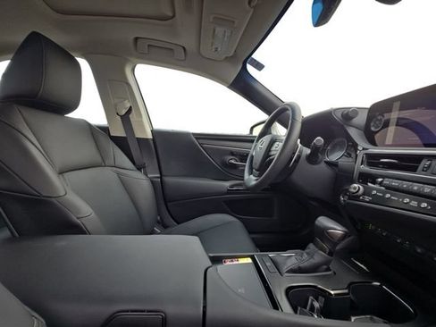 Used 2025 Lexus ES 350 w/ Technology Package FWD image 15