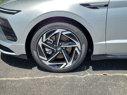 New 2025 Hyundai Sonata SEL image 3