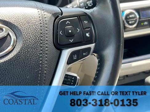 Used 2017 Toyota Highlander FWD V6 image 38