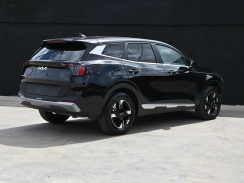 Used 2026 Kia Sportage LX image 5