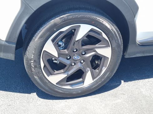 Certified 2025 Subaru Crosstrek 2.5i Limited AWD/4WD image 7