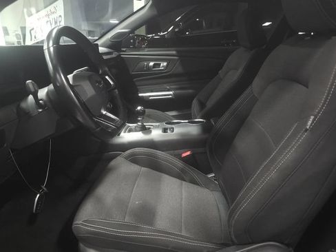 Used 2024 Ford Mustang GT RWD image 5
