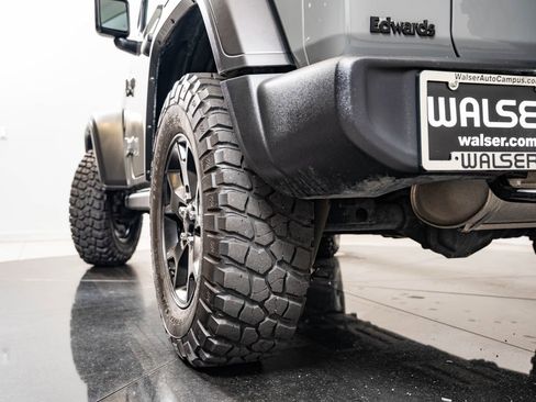 Used 2022 Jeep Wrangler Sport AWD/4WD image 48