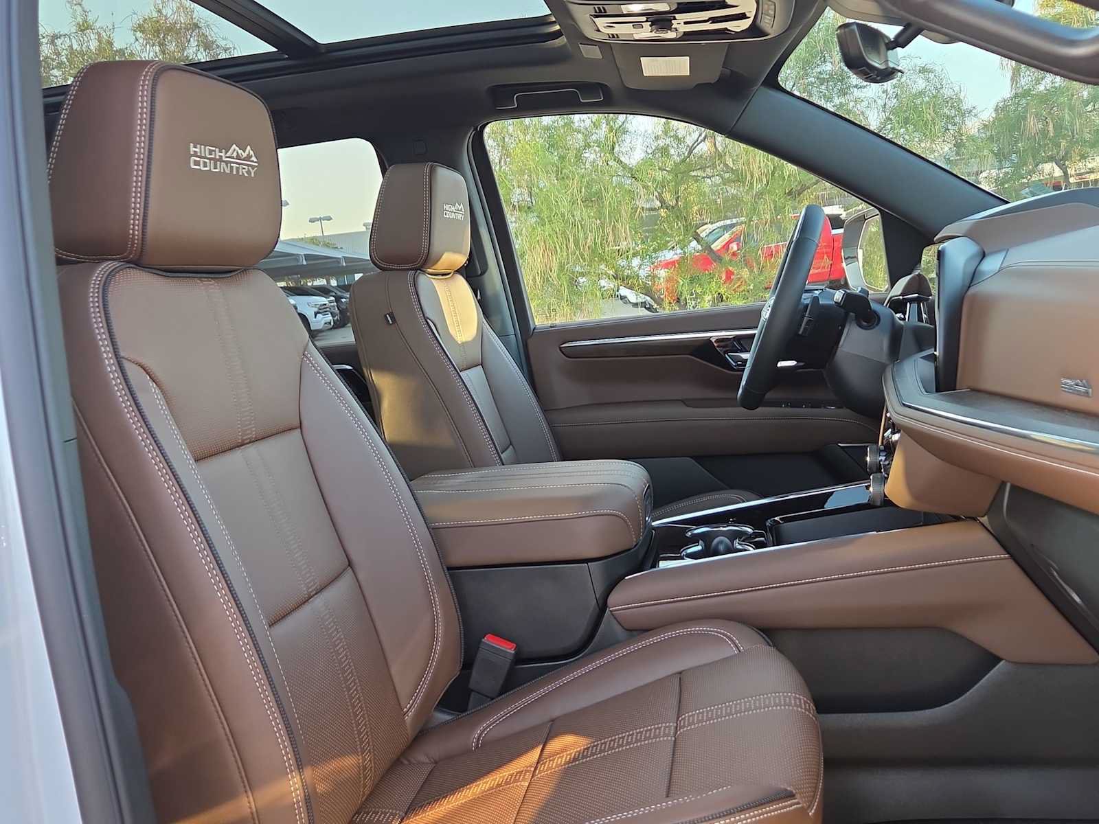 New 2026 Chevrolet Tahoe High Country AWD/4WD image 18
