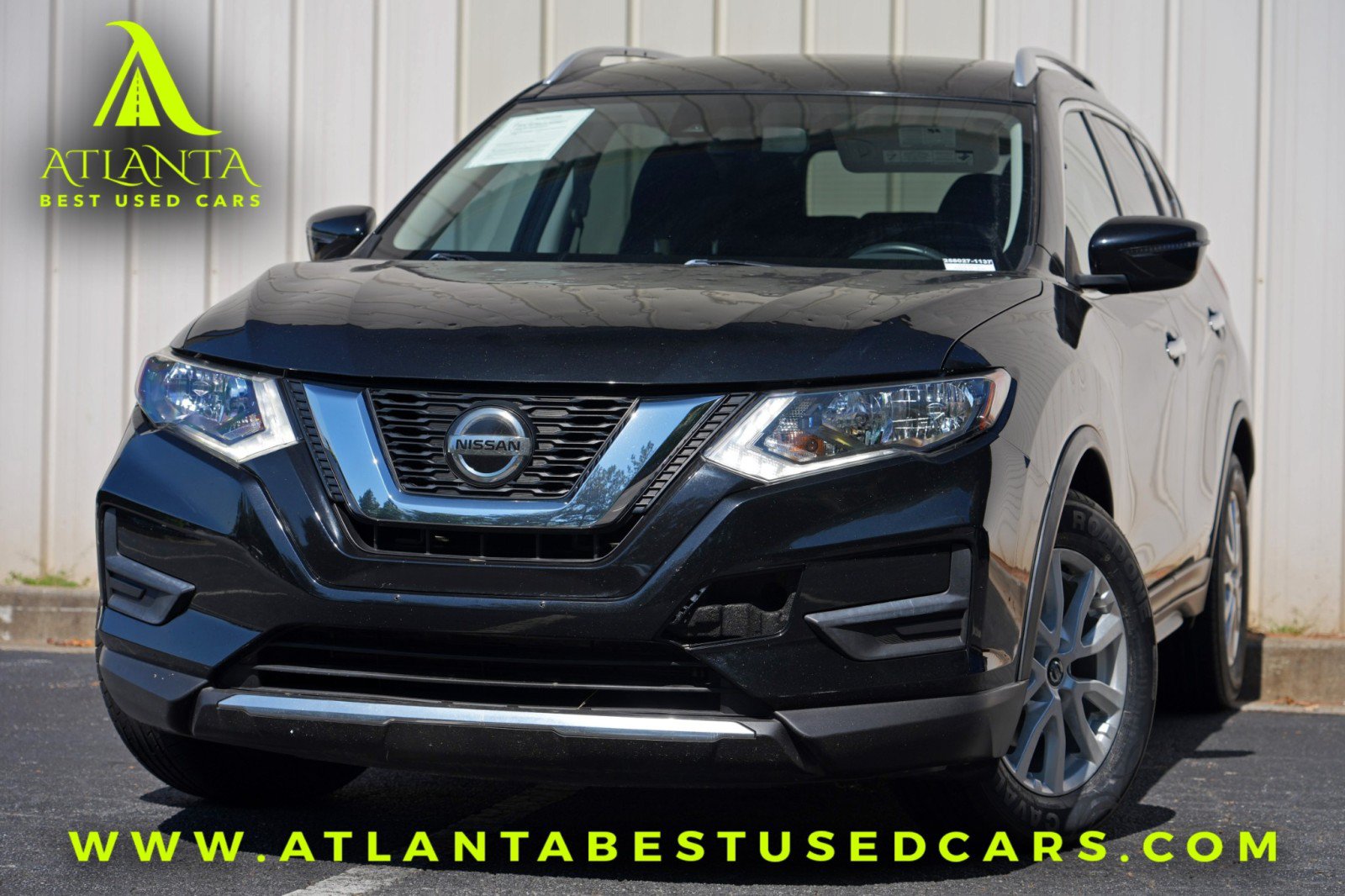 Used 2019 Nissan Rogue SV FWD image 1