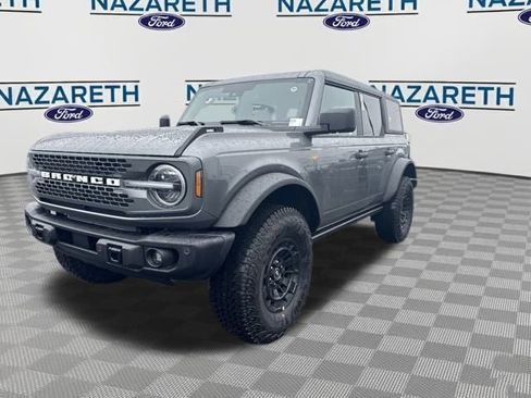 New 2026 Ford Bronco Badlands image 3