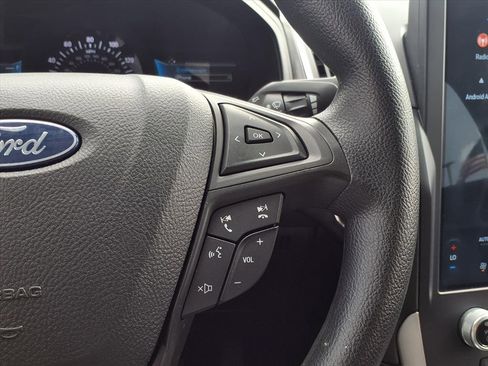 Certified 2022 Ford Edge SE w/ Black Appearance Package image 21