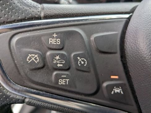 Used 2023 Chevrolet Malibu LT w/ Driver Confidence Package FWD image 19