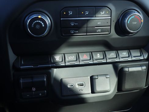 Used 2021 Chevrolet Silverado 2500 W/T w/ WT Convenience Package image 25