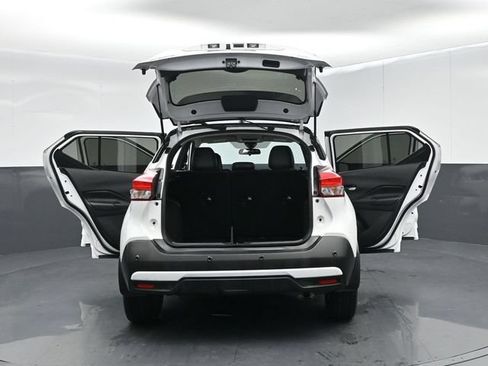 Used 2020 Nissan Kicks SR w/ SR Premium Package FWD image 64