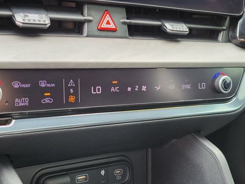 Used 2023 Kia Sportage X-Pro AWD/4WD image 29