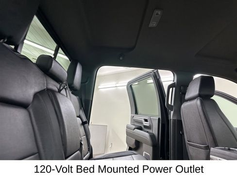 Used 2025 GMC Sierra 2500 SLT w/ SLT Premium Package image 26