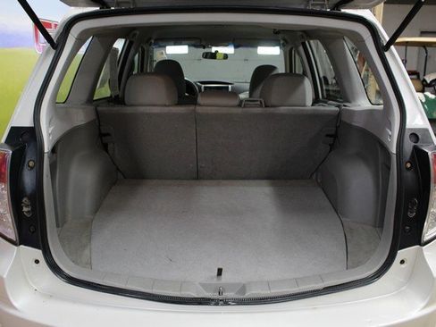 Used 2010 Subaru Forester 2.5X image 5