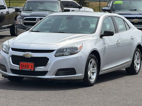 Used 2016 Chevrolet Malibu LS FWD image 10