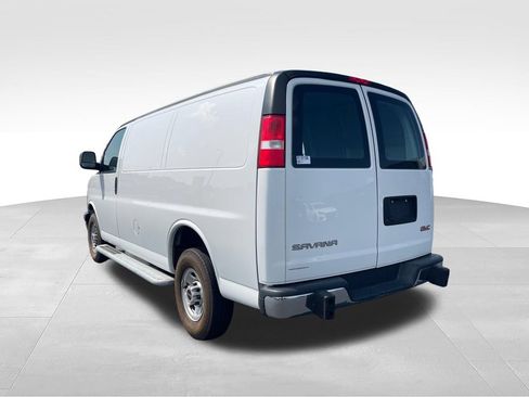 Used 2024 GMC Savana 2500 w/ Driver Convenience Package RWD image 3