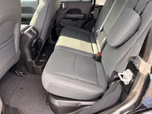 Used 2025 Jeep Wrangler Unlimited Sahara w/ Safety Group image 14