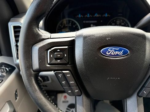 Used 2017 Ford F150 XLT w/ Equipment Group 302A Luxury AWD/4WD image 27