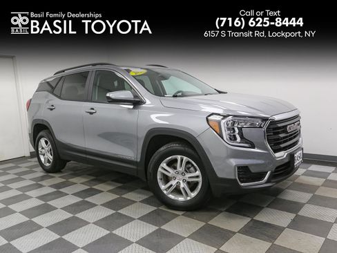 Used 2023 GMC Terrain SLE w/ Driver Convenience Package AWD/4WD image 1