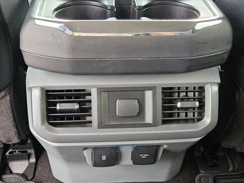 Used 2022 Ford F150 Lariat AWD/4WD image 19