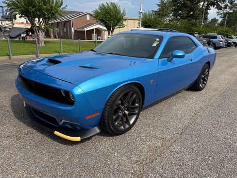 Used 2023 Dodge Challenger R/T Scat Pack w/ Plus Package RWD image 6