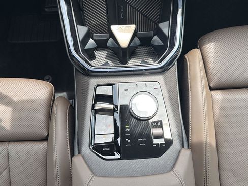 Used 2025 BMW X3 xDrive30i w/ Premium Package AWD/4WD image 13
