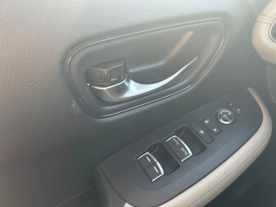 New 2027 Honda HR-V EX-L image 32