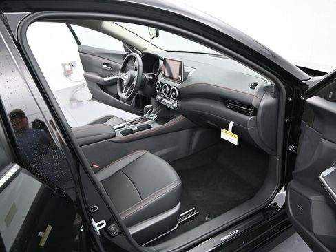 New 2025 Nissan Sentra SR w/ SR Premium Package image 7