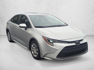 Certified 2025 Toyota Corolla LE video 3