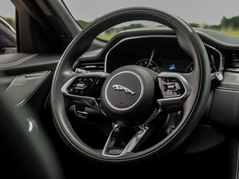 Used 2025 Jaguar F-PACE R-Dynamic S AWD/4WD image 20