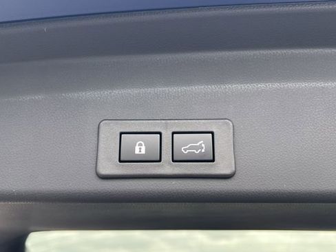New 2026 Subaru Ascent Limited AWD/4WD image 36