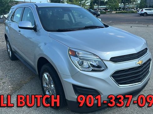 Used 2017 Chevrolet Equinox LS FWD image 3