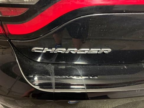 Used 2021 Dodge Charger SXT RWD image 8